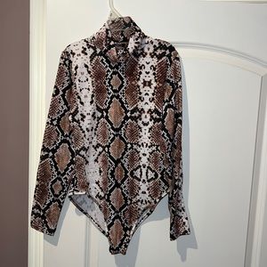 Snakeskin Pretty Little Thing Turtleneck Body Suit, Size L